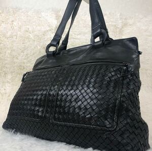 【美品】BOTTEGA VENETA ボッテガヴェネタ トートバッグイントレチャート 肩掛け ブラック 黒 A4収納可能 大容量 レザー本革 メンズ