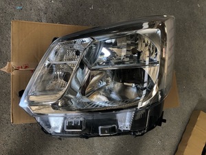 ダイハツ　ムーブLA150S　純正左ヘッドライト　ＬＥＤ