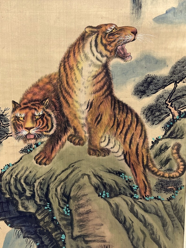 Peinte à la main, travail authentique, Wang Wusaku Parchemin de tigre à suspendre Largeur du dessin du tigre 55 cm Longueur totale 185 cm Tigre féroce Oiseaux et bêtes Art chinois Parchemin à suspendre B, ouvrages d'art, peinture, autres