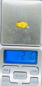 歯科技工？　素材不明金属　素材不明です。重量約2.1g