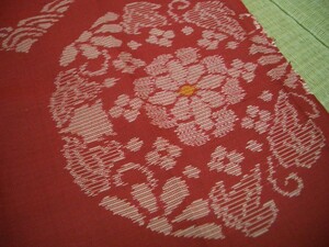 古布正絹赤大島はぎれ　半幅×180㎝　アンティーク昔着物リメイク古裂スカートバッグスヌードハンドメイド材料