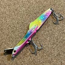 タックルハウス コンタクト スチールミノー 31g CSM31 チャートレインボーピンクベリー TACKLEHOUSE CONTACT Steel minnow メタルバイブ_画像1