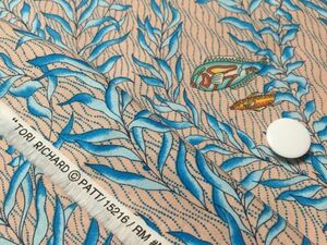 UR-30 布時間◆ 綿ローン「TORI RICHARD」105㎝ × 60㎝　熱帯魚 海藻 ピンク系 ハワイ アロハ