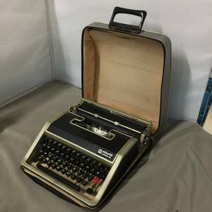 ◎olivetti オリベッティ タイプライター 昭和 レトロ アンティーク Lettera DL　【24/0209/01