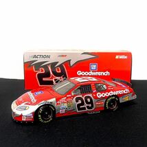 NASCAR 1/24 KEVIN HARVICK CHEVY #29 GM motors ケビンハービック　GOODWRENCH ナスカー　real tree GM Dealers 希少品_画像1