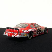 NASCAR 1/24 KEVIN HARVICK CHEVY #29 GM motors ケビンハービック　GOODWRENCH ナスカー　real tree GM Dealers 希少品_画像5