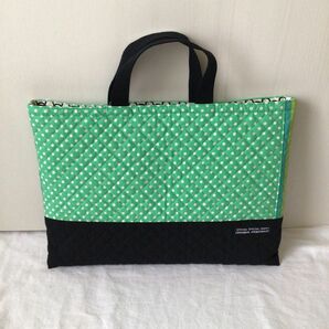 キルティング　入園入学準備　ハンドメイド女の子　緑ドット　レッスンバッグ　絵本袋