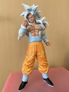 ドラゴンボール フィギュア 孫悟空 スーパーサイア人　全長約30cm