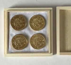 全部で4枚 旧20円金貨 明治3年、9年、10年、13年 木箱入り コレクション アンティーク