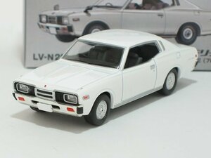 日産セドリック 2ドアHT 2000SGL-E（白）78年式 LV-N257a【トミーテック社1/64ミニカー】【トミカの時】