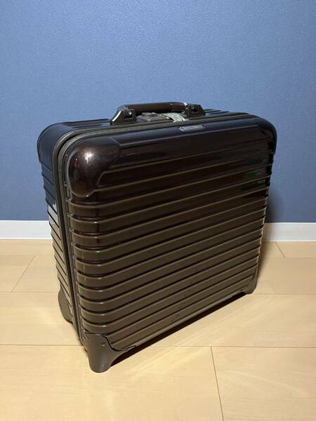 未使用RIMOWA SALSA DELUXE 25L ビジネストロリー　TSAロック 機内持ち込み リモワ サルサデラックス　スーツケース　キャリーケース 