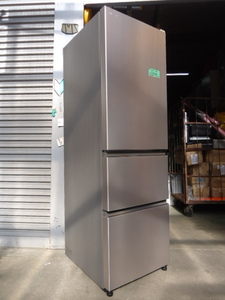 M350　日立　冷蔵庫　３ドア　R-V32KV(N)　2020年製　自動製氷付き　シンプルデザイン　真ん中野菜　315L