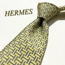 激レア★【美品】HERMES エルメス ネクタイ H柄 シルク ファソネ イエロー 結婚式 メンズ スーツ 総柄 ハイブランド 高級 ブランドロゴ_画像1