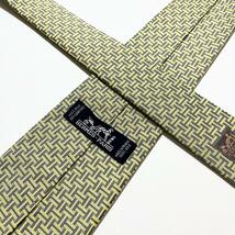 激レア★【美品】HERMES エルメス ネクタイ H柄 シルク ファソネ イエロー 結婚式 メンズ スーツ 総柄 ハイブランド 高級 ブランドロゴ_画像2