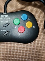 美品 SNK ネオジオCD コントローラー NEOGEO CONTROLLER ネオジオ コントローラーパッド スティック NEOGEOCD PAD ネオジオROM NEOGEOロム _画像3