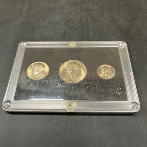 硬貨 コイン 記念品 インテリア コレクション ケース入り 中古品