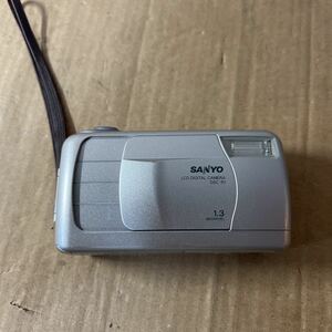 SANYO サンヨー DSC-R1 コンパクトデジタルカメラ 電池式