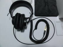 【新品同様品】SONY ソニー 密閉型スタジオモニターヘッドホン MDR-7506　国内正規品　【DTM】　_画像2