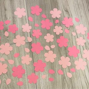 桜 桜の花びら 3月 4月 壁面飾り 80枚セット 卒入園式 メッセージカード