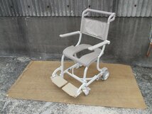 TS-23-0131-08　　入浴用品 水まわり用車いす ４輪キャスタータイプ ソフトシート ＴＯＴＯ_画像4