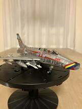 ホビーマスター　HOBBY MASTER 1/72. F-100Dスーパーセイバー　アメリカ空軍トリプル　ジルチ　HA2103_画像6