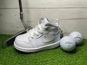 新品　超激レア　スニーカー型パターカバー　NIKE JORDAN 1 　white wolf grey ゴルフ　パターカバー