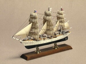  plastic model 1/350 sailing boat No.09 Christian la Dick free shipping 