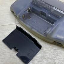 ▲ Nintendo 任天堂 ゲームボーイアドバンス AGB-001 ミルキーブルー 電池蓋欠品 動作確認済み 変色あり ジャンク ▲ K12879_画像4