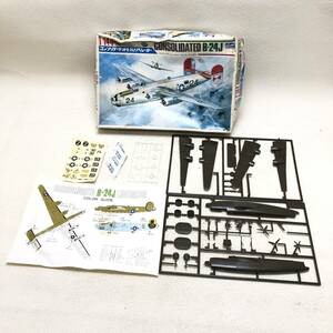 ♪Crown クラウン プラモデル コンソリデーテッドB-24Jリベレーター 1/144 玩具 ホビー 箱付き 現状品♪H22842