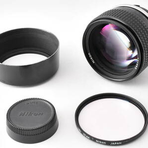 [ジャンク] Nikon NIKKOR 85mm f/1.4 Ai-S AIS Portrait MF Lens ニコン レンズ #70の画像10