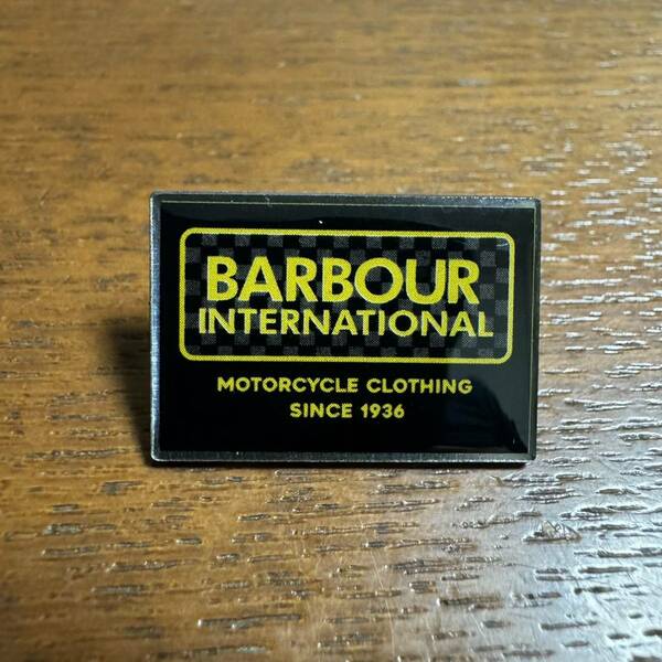 【新品】Barbour バブアー インターナショナル ピンバッジ