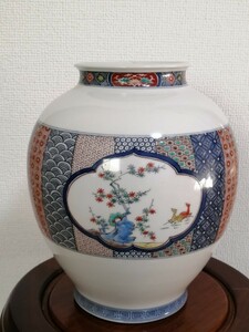 人間国宝 十三代 酒井田柿右衛門 染錦 四面花鳥文 花瓶 高さ約25cm 花器 柿右衛門 飾り壺