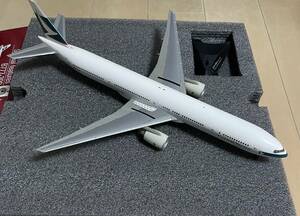 キャセイパシフィック航空　ボーイング777-300　1/200 モデルプレーン　キャセイ航空公式モデル　【未使用品】