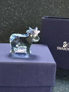 新品 ☆スワロフスキー Swarovski フィギュリン 『ウシ』　698992