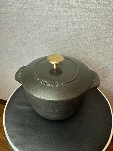 ○staub ストウブ 炊飯器 Mサイズ 16cm 2合炊き 本体のみ