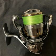 ダイワDAIWA 23エアリティLT2500S 美品_画像2