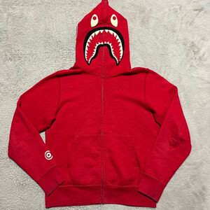 A BATHING APE BAPE KAWS SHARK HOODIE 赤　RED シャークパーカー　スウェット　BABY MILO M sta camo 蛍光　sk8 