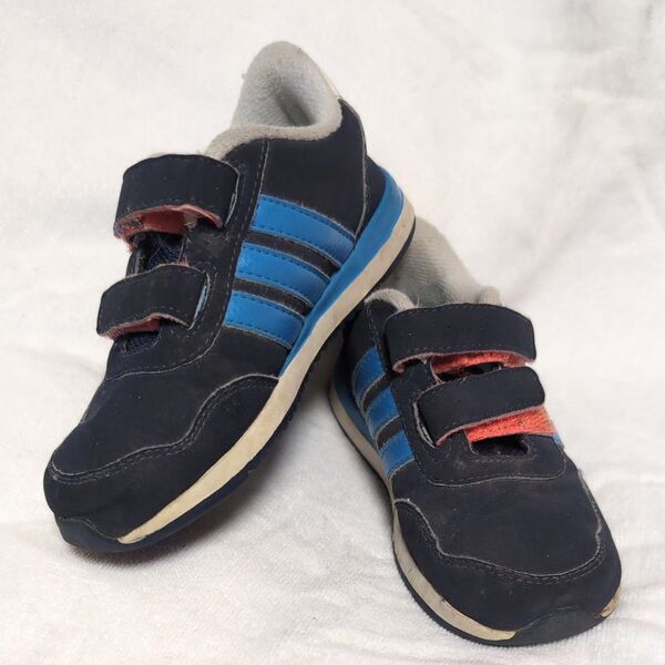 キッズスニーカー adidas 16cm
