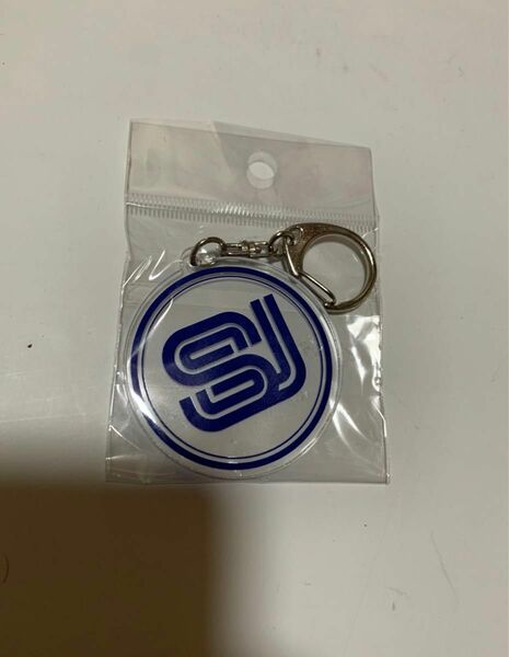 SUPER JUNIOR ロゴ　アクリルキーホルダー　アクキー　②