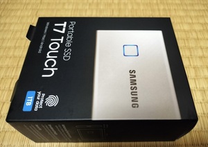【新品・未開封品】 Samsung Portable SSD T7 Touch 1TB シルバー MU-PC1T0S/EC USB3.2 Gen2対応 指紋認証付 送料無料サービス■