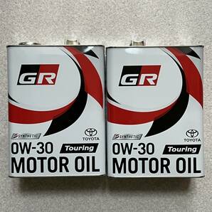 【8L】 GR MOTOR OILTouring 0W30 4L×2缶 TOYOTA GAZOO Racing トヨタ純正 全合成油 ジーアール⑦の画像1