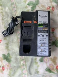 Panasonic　National EZ0L80 充電器　中古