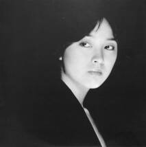 A00585025/LP/石川ひとみ「まちぶせ（作詞・作曲：荒井由実）1981年・C28A-0170」_画像3