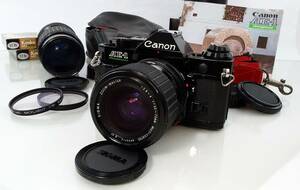 K/ Canon キャノン AE-1 PROGRAM + SIGMA 1:2.8～4 f=35～70mm + SIGMA　1:4.5　f=70-210mm　一眼レフ　カメラ　おまとめ　0201-2