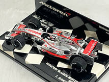 ミニチャンプス 1/43 ボーダフォン マクラーレン メルセデス MP4-22 F1グランプリ 2007 フェルナンド・アロンソ_画像7