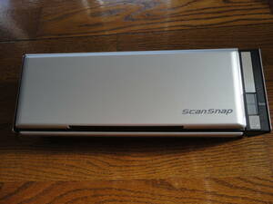  Fujitsu scanner ScanSnap S1300