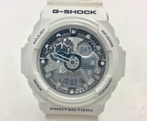 【1円～/稼働品】CASIO カシオ G-SHOCK GA-300 クォーツ メンズ 腕時計 ラバーベルト ホワイト 電池交換済　 K0209