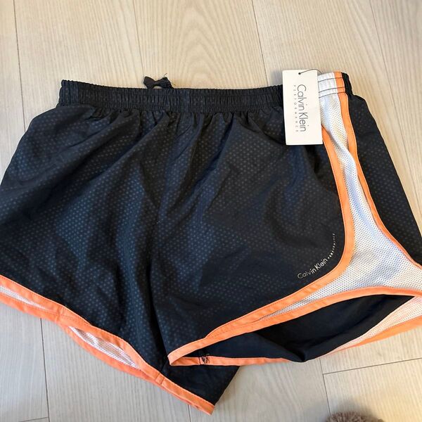 カルバン・クライン ランニング ショートパンツ レディース usM 日本L タグ付き未使用品