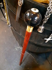  american miscellaneous goods rockabilly lock n roll style Vintage 8 ball stick red tea wood grain billiards cane 