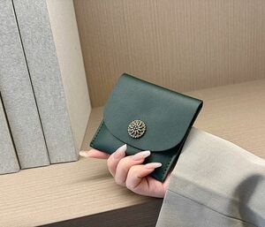 カードケース　財布　ミニ　グリーン　　高級感　レザー　コンパクト　新品